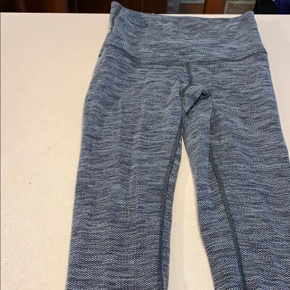 Lulu lemon leggings - Picture 2 of 3